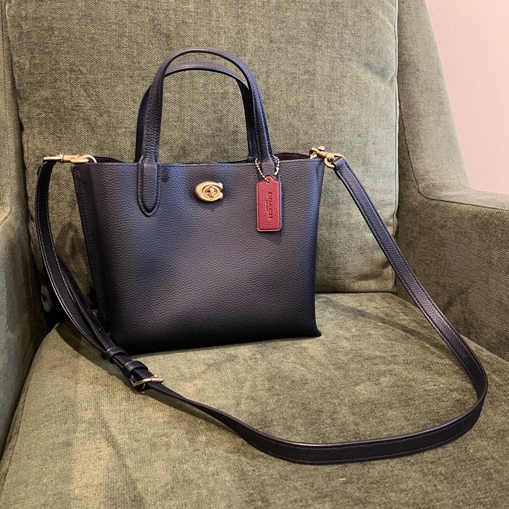 Coach Willow Tote 24